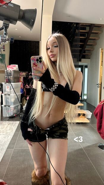 Haesicks / leaked private content