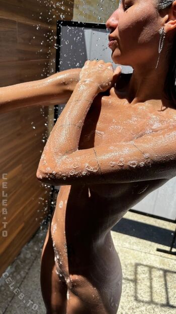 Shhhleah/ leaked private content