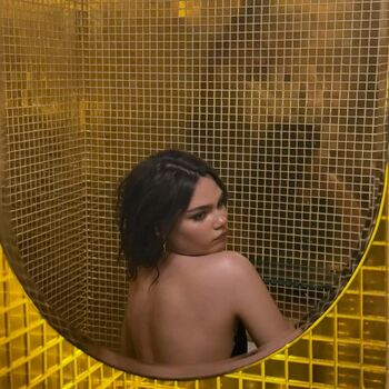 Astridlove page leaked private content