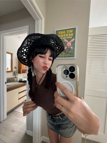 Haesicks / leaked private content