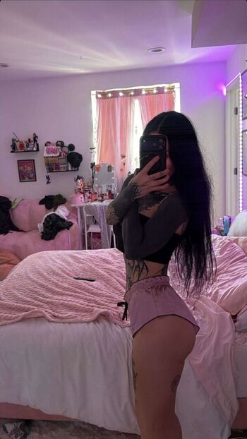 Bekaloo/ leaked private content