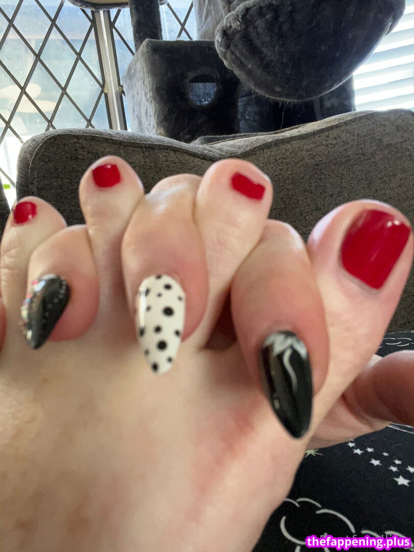 footfondling