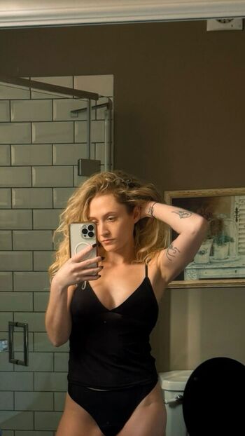 Janet Devlin
