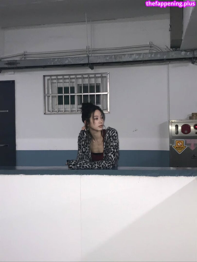 Kazuha Nakamura 中村 一葉