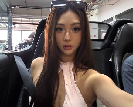 Kkarenzeng leaked private content