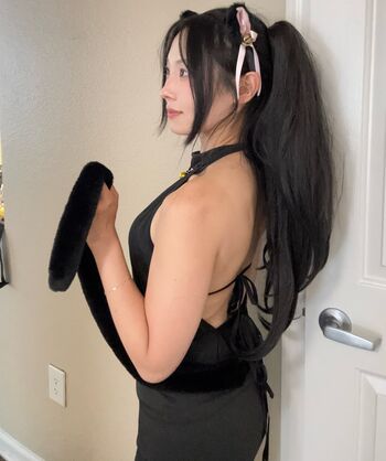 Foxxyfollie leaked private content
