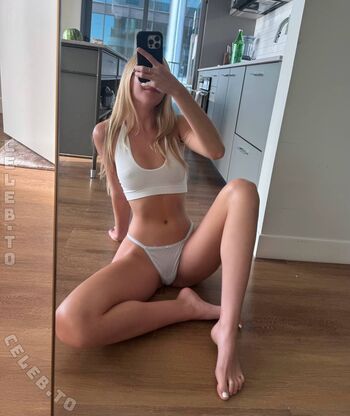 Ganja babe/ leaked private content