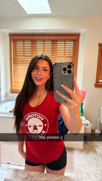Chloe vevrier onlyfans leaked private content