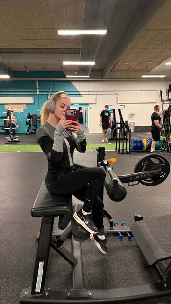 Haesicks / leaked private content