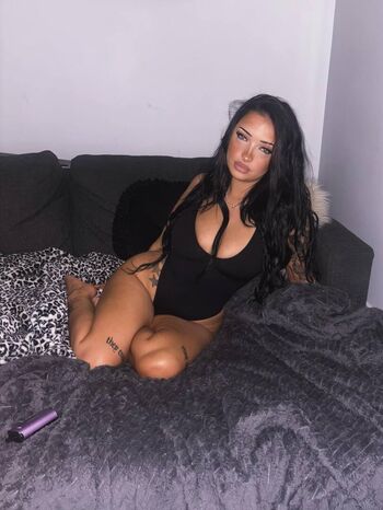 Lyndalessandro/ leaked private content