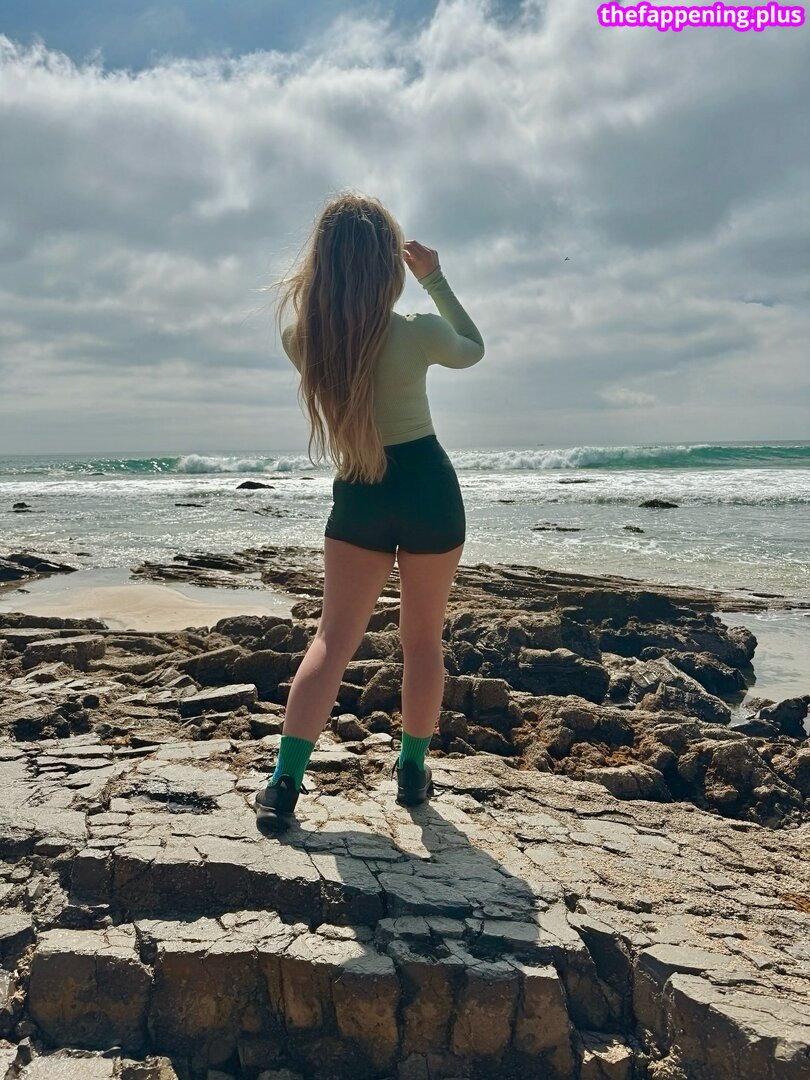 Nicki Taylor