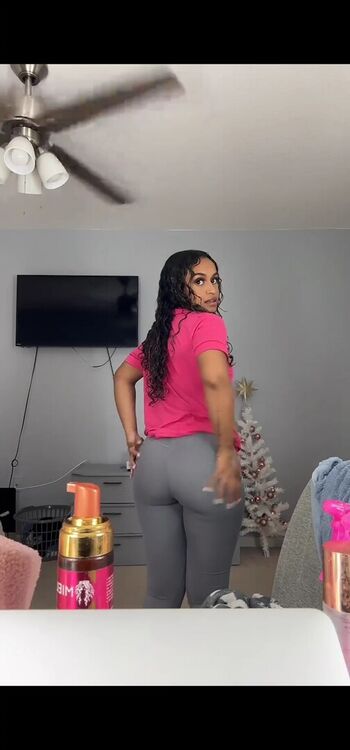Smol rug val leaked private content