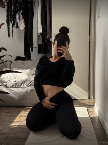 Haesicks / leaked private content