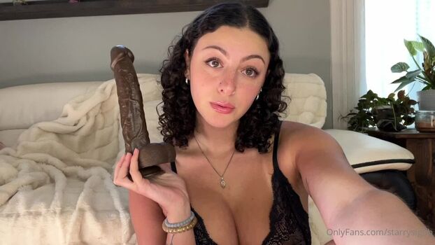 Rapunzelred/ leaked private content