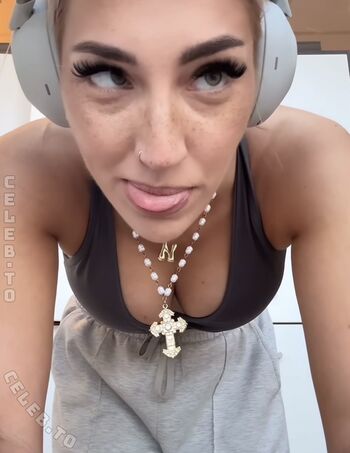 Alexis/ leaked private content