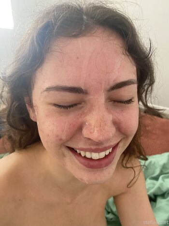 Momorianyan/ leaked private content