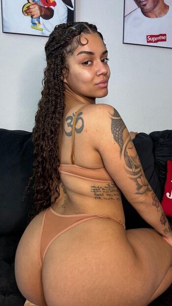 Laufey fappening leaked private content