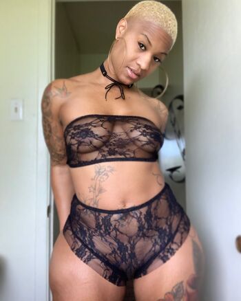 Haesicks / leaked private content