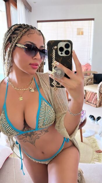Haesicks / leaked private content