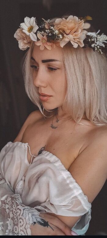 Haesicks / leaked private content