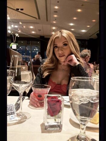 Lisa bon/ leaked private content