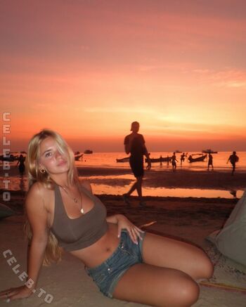 Bemelody.ok desnuda leaked private content