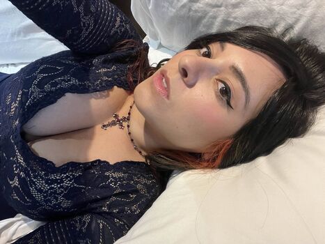 Yellowspoongirl leaked private content